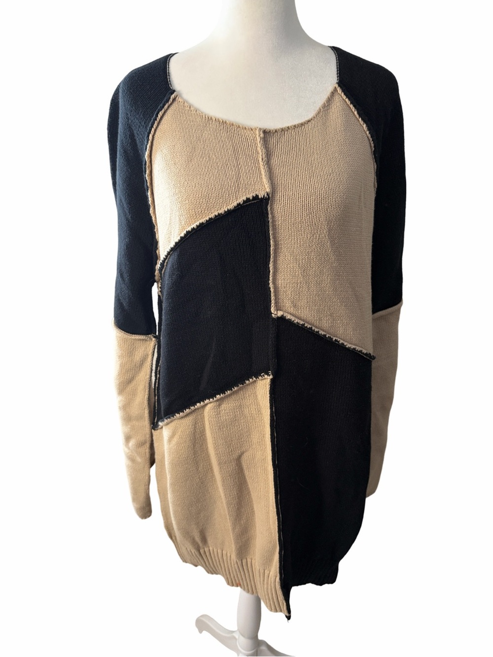 Steve Madden Colorblock Black and Beige tan Patchwork Women's Sweater. Size L.